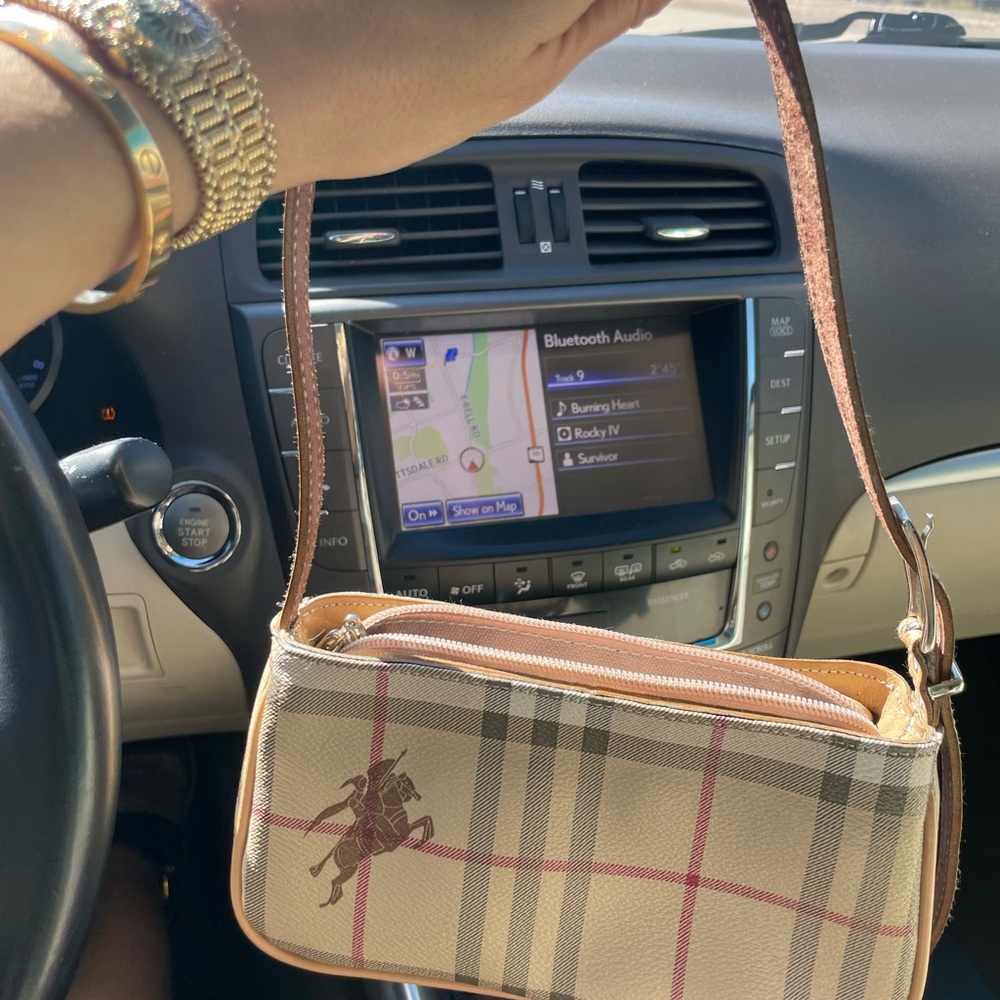 Burberry pochette bag purse - Picture 10 of 10